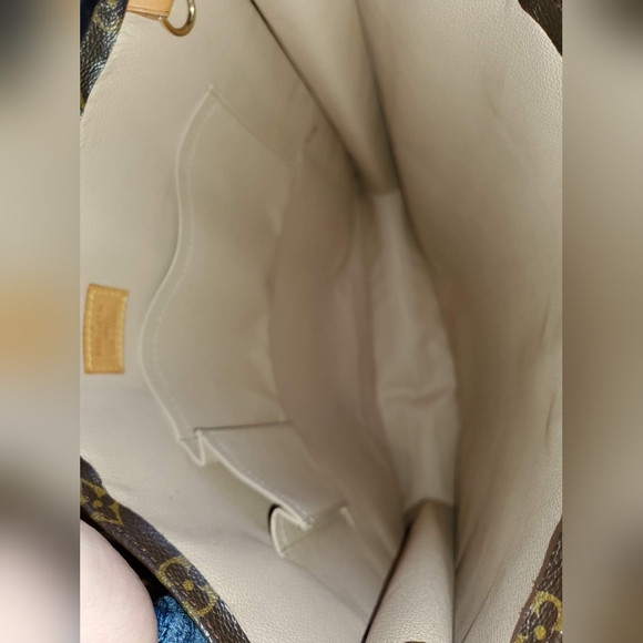 Louis Vuitton Sac Plat Handbag - Picture 12 of 16